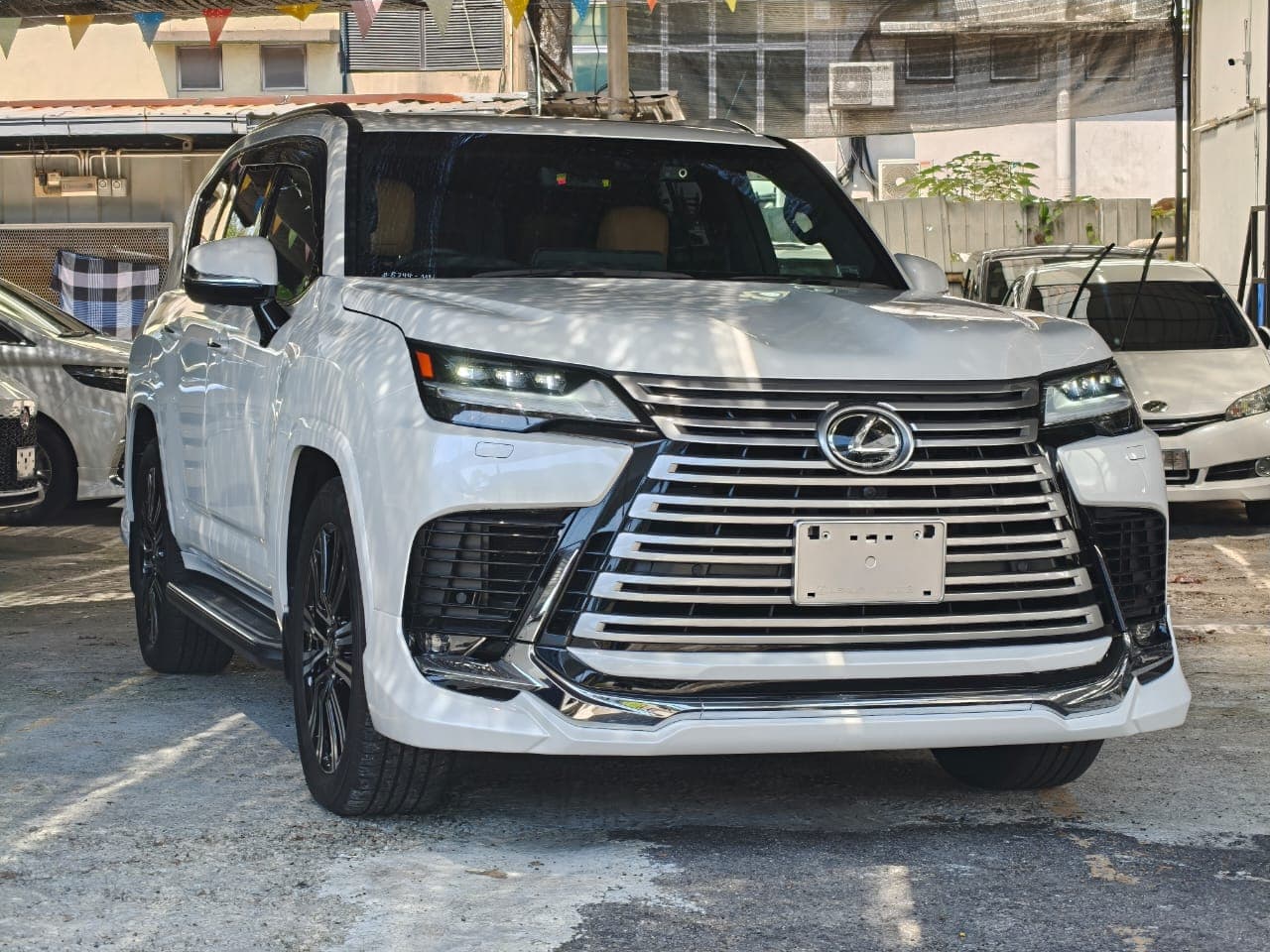 Lexus LX 600 VIP - Image 1
